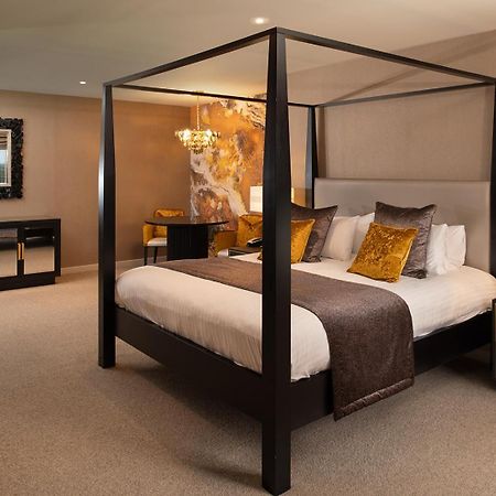 Radstone Hotel Larkhall  Buitenkant foto