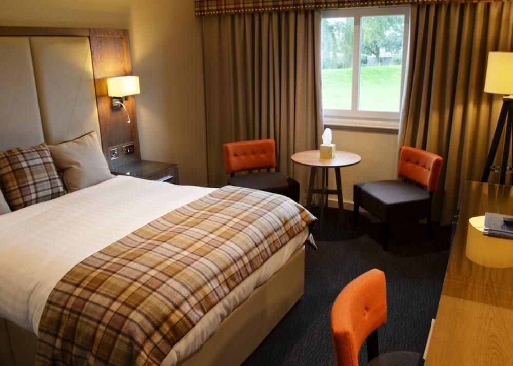 Radstone Hotel Larkhall  Buitenkant foto