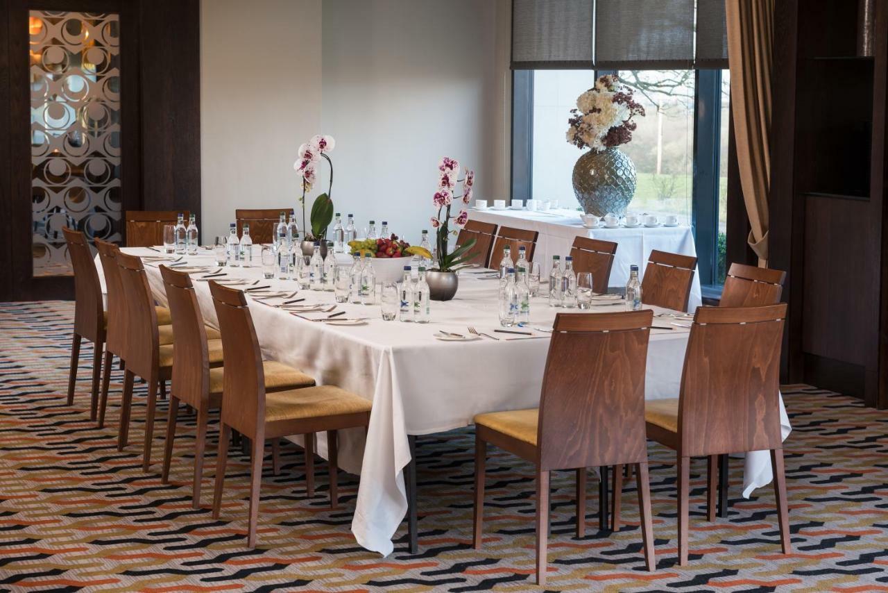 Radstone Hotel Larkhall  Buitenkant foto