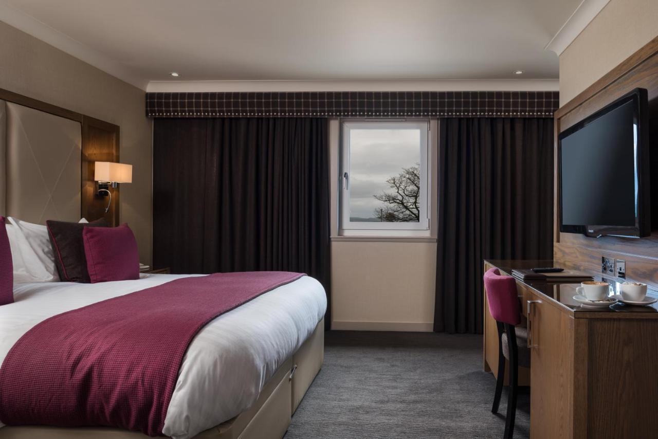 Radstone Hotel Larkhall  Buitenkant foto